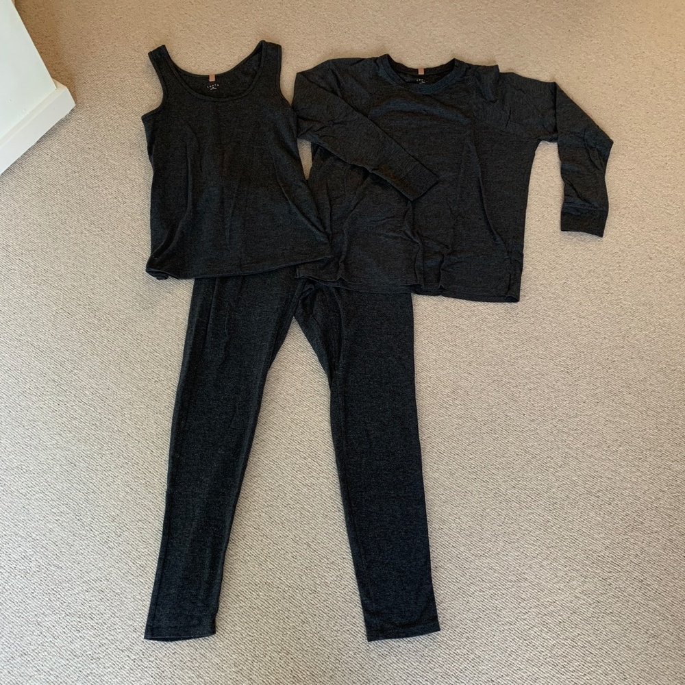 Lunya XL gray 3 piece set: pants + 2 tops
